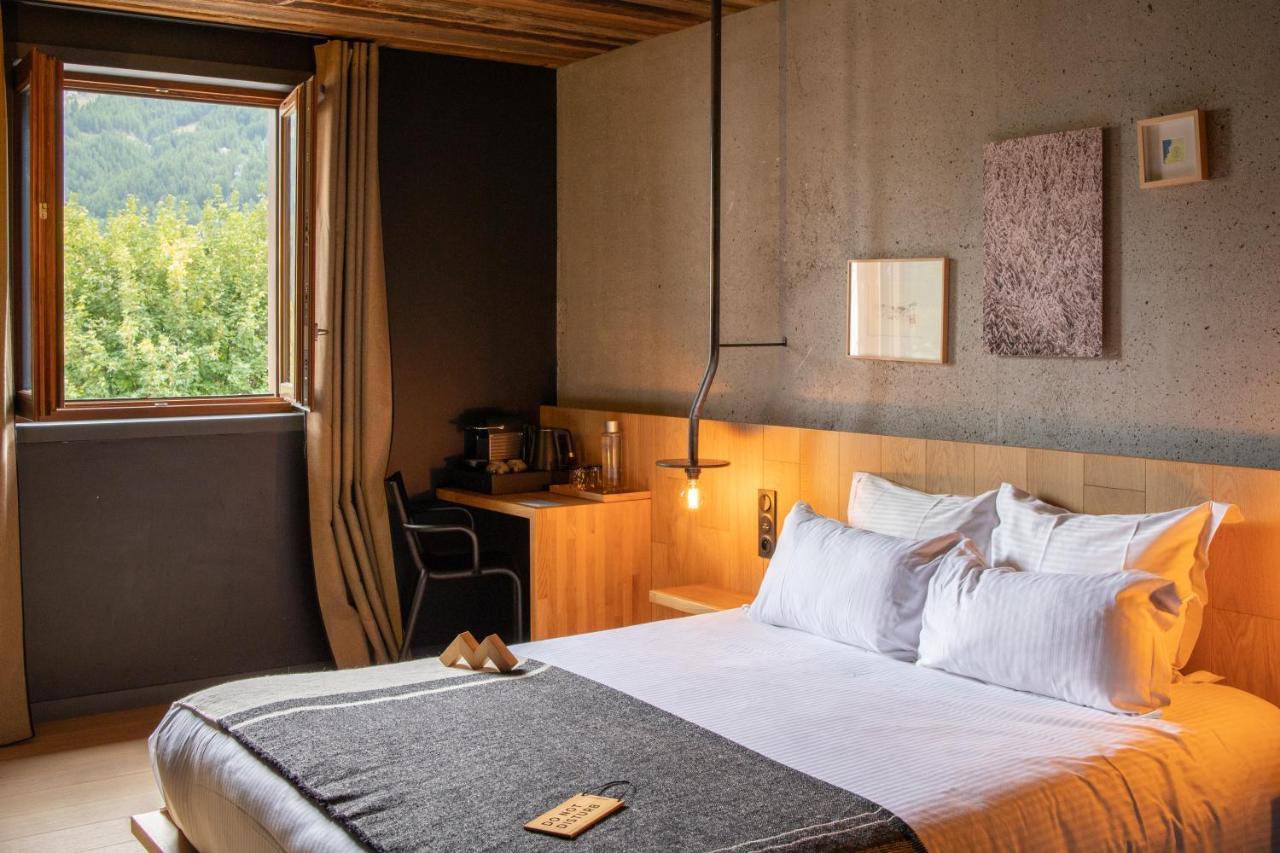 Hotel Restaurant Le Monetier 外观 照片