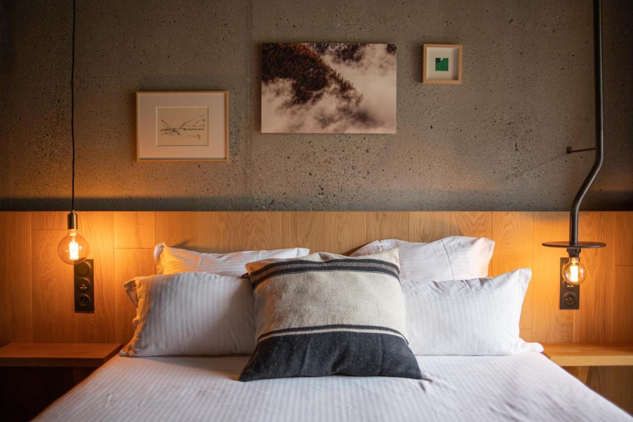 Hotel Restaurant Le Monetier 外观 照片