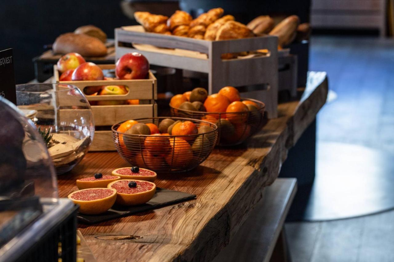 Hotel Restaurant Le Monetier 外观 照片