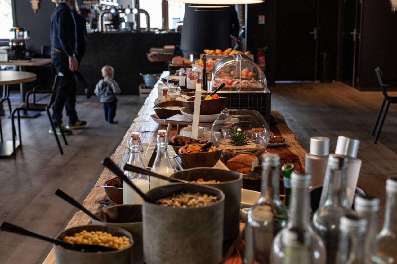 Hotel Restaurant Le Monetier 外观 照片